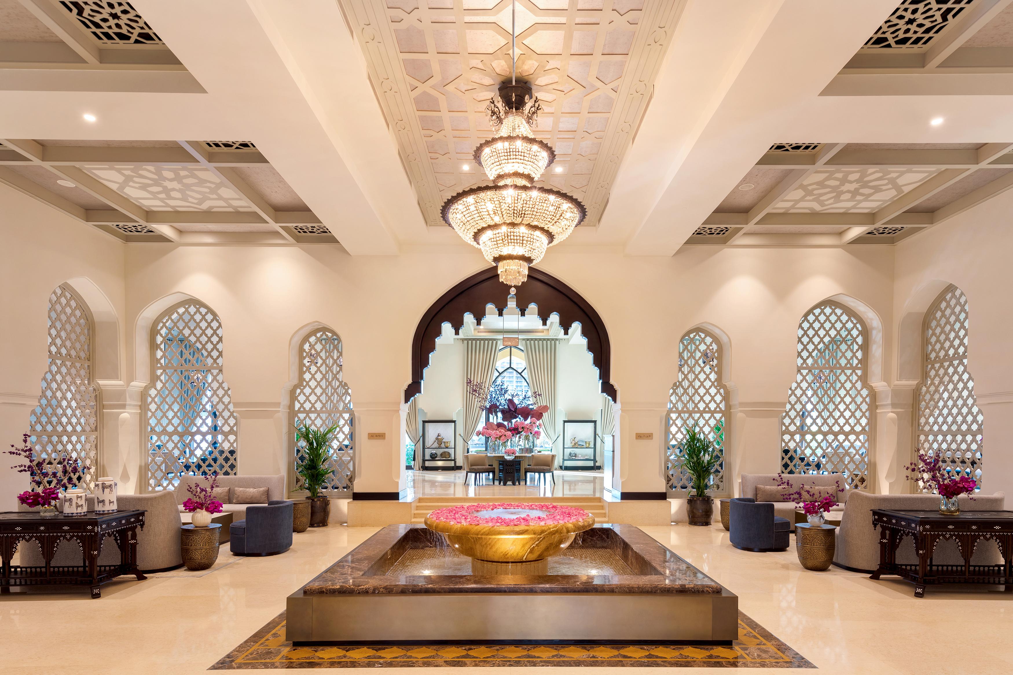 Palace Downtown Ντουμπάι Εξωτερικό φωτογραφία The lobby of the hotel